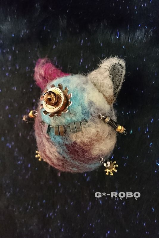 ブローチ