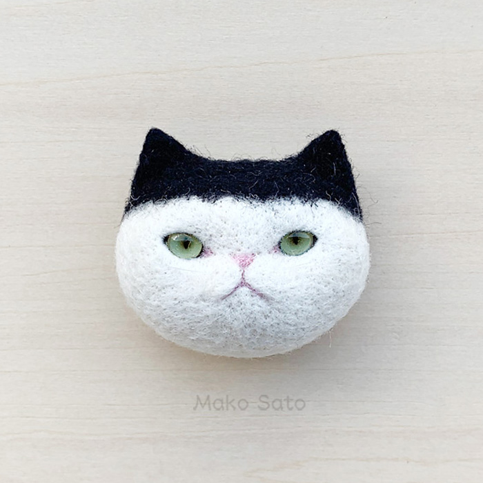 羊毛猫ブローチ