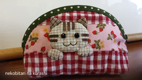 ねこねこぽーち