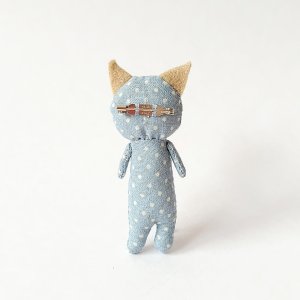 画像2: いながきりえ：ブサイク水玉ねこちゃんブローチ (2)