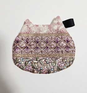 画像1: IRODRI：インド刺繡リボンねこ型ポーチ【15】（全額寄付） (1)