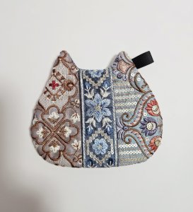画像1: IRODRI：インド刺繡リボンねこ型ポーチ【11】（一部寄付） (1)