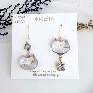 画像1: *REI*：星屑シャボン玉アシンメトリー猫ピアス（一部寄付） (1)