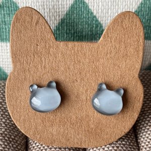 画像2: ねこぴず工房：ガラスのグレー猫　（ピアス／イヤリング） (2)