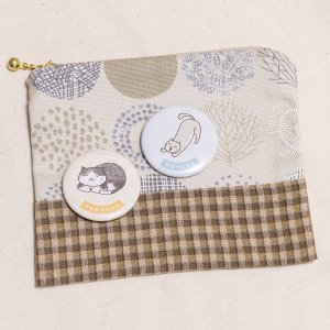 画像1: 向日葵きのこ：缶バッジ　にゃんこ図鑑　38mm　選べる10種 (1)