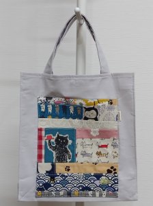 画像1: yamari：ポッケがパッチワークのかばん【typeB】（一部寄付） (1)