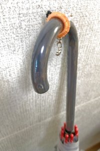 画像1: 手仕事LIFE:肉球チャームが揺れる♪猫耳アンブレラマーカー(全5匹)全額寄付