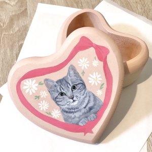 画像1: 9nyan：サバトラ 木製小物入れ 手描きイラスト（一部寄付） (1)