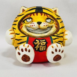 画像1: Nick9：樹脂のフィギュア　トラねこダルマ (1)