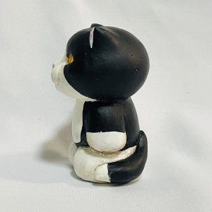 画像7: Nick9：樹脂のフィギュア　ねこのあきんこ　クロはちわれ (7)