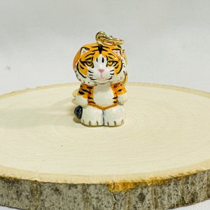 画像1: Nick9：樹脂のミニチュアキーホルダー　トラネコ (1)