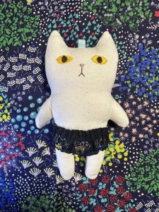 画像1: まめ屋：着せかえぱんつねこ　白 (1)