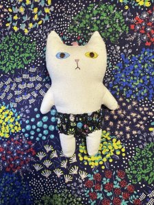 画像1: まめ屋：着せかえぱんつねこ　白 (1)