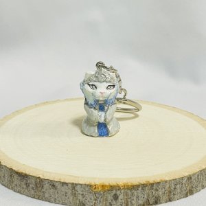 画像1: Nick9：樹脂のミニチュアキーホルダー　クイーン　ブルー (1)