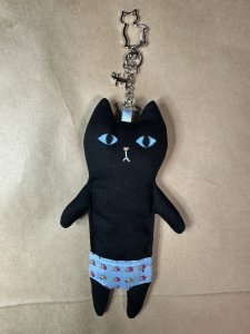画像1: まめ屋：ぱんつねこリップケース　黒 (1)
