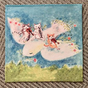 画像1: ドレミかんぱにー：ふわふわハンカチ「祝福のメロディ」（一部寄付） (1)