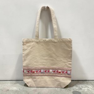 ピンク