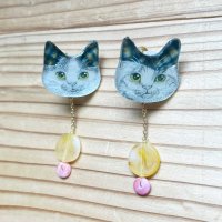 画像1: kikogurumi : たべこぼしポロリねこ【イヤリング】(手描き/チェック兄弟)