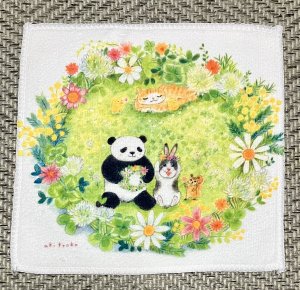 画像1: ドレミかんぱにー：ふわふわハンカチ「春の花のリース」（一部寄付） (1)