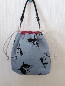 画像1: kiki：保冷きんちゃく袋(ねこフェイス水色) (1)