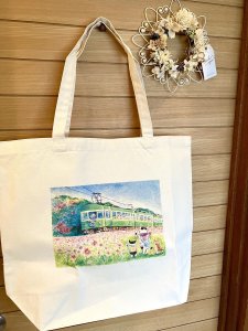 画像5: ドレミかんぱにー：トートバック大「秋桜とレトロ電車」（一部寄付） (5)