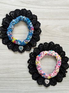 画像2: コムギ雑貨店：綿黒レース＋ビジュー飾り　シュシュ（2種） (2)