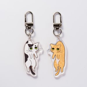 画像1: mofu-moe：アクリルキーホルダー ぶらりん猫【表：白黒　裏：茶トラ】 (1)