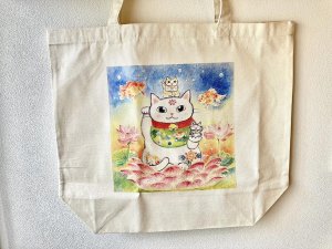 画像1: ドレミかんぱにー：トートバック大「幻想・金魚と招き猫」（一部寄付） (1)