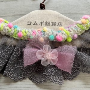 画像3: コムギ雑貨店：グレーレース＋パステルニット　シュシュ　≪全額寄付≫ (3)