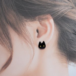 画像1: mofu-moe：猫の目輝く！イヤリングorピアス【黒猫】 (1)