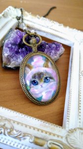 画像1: Jellyfish月まる：もふもふマフラー猫ペンダント (1)