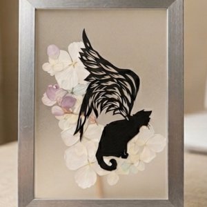 画像1: 星空月華：翼の生えたネコ・切り絵&プリザーブドフラワー（一部寄付） (1)