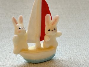 画像1: 友夢：ヨットとうさぎ（全額寄付） (1)