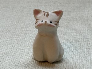 画像1: 友夢：マットにゃん「おすわり」 （全額寄付） (1)