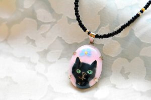 画像1: 七宝焼ペンダント【黒猫　ピンク】 (1)