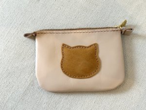 画像1: あられ缶：本革の猫顔ぷっくりミニポーチ【2】（全額寄付） (1)