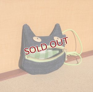 画像1: お口チャックねこ　キーケース【緑】 (1)