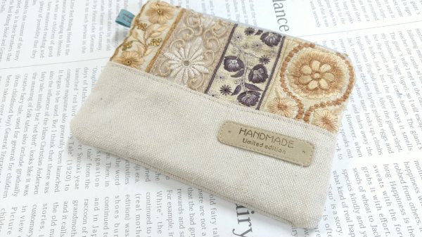 画像1: インド刺繍のぺたんこポーチ＜３＞ (1)