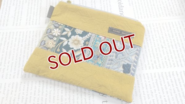 画像1: インド刺繍のぺたんこポーチ＜４＞ (1)