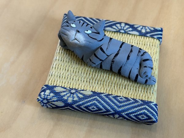 画像1: 半澤淳子：くつろぐ猫　【サバトラ】 (1)