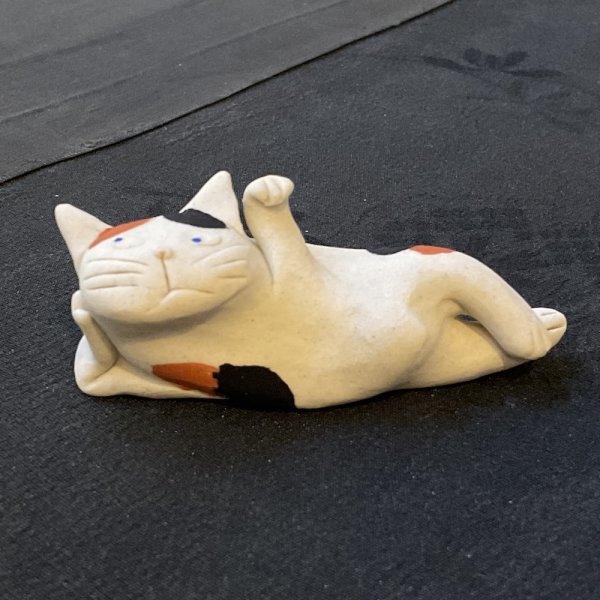 画像1: 態度の悪い招き猫【4】 (1)