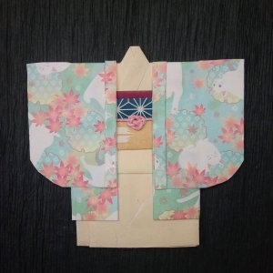 画像1: 晴空：着物の形のポチ袋(半纏)【 紅葉と白猫　(黄緑)】（全額寄付） (1)