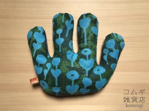 画像1: 拘縮予防てのひら保護の「ニギニギ」【青ハート柄】 (1)