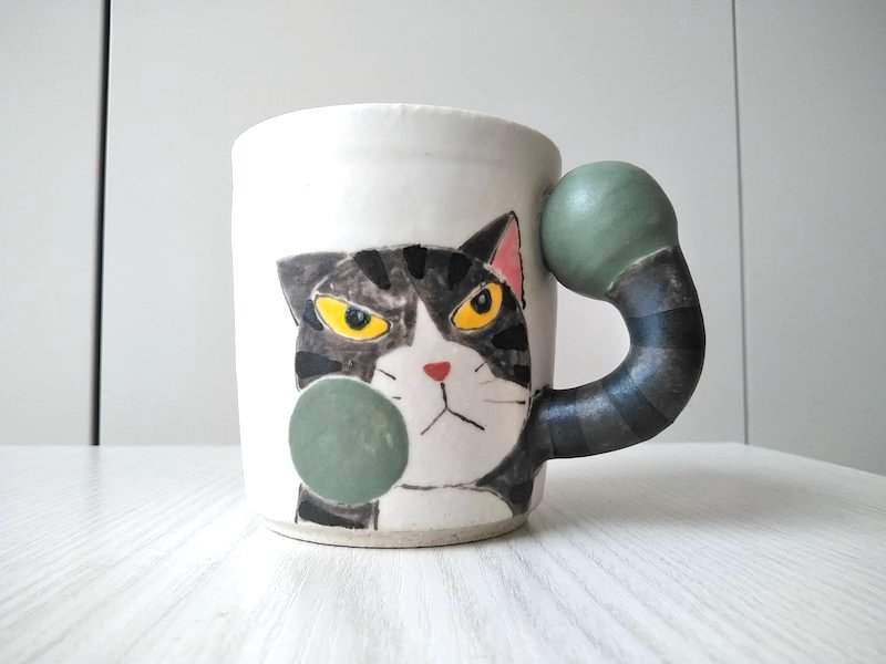 猫パンチマグカップ「アッパーパンチ」＜9＞ 外山亜基雄 笠間焼＜にゃん太通販＞