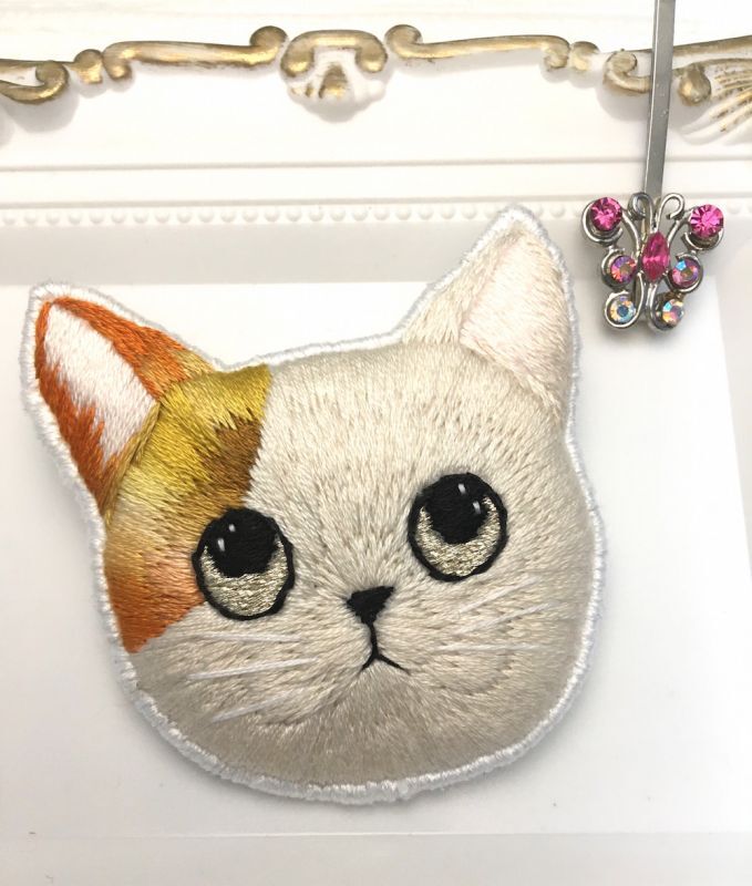 手刺繍 オレンジ猫ちゃん2wayブローチ