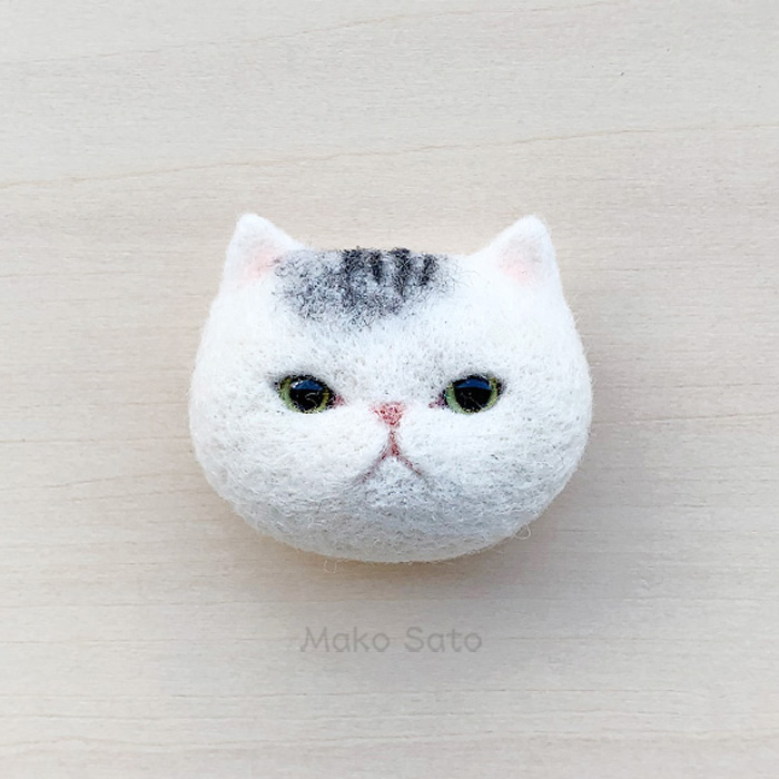 羊毛猫ブローチ