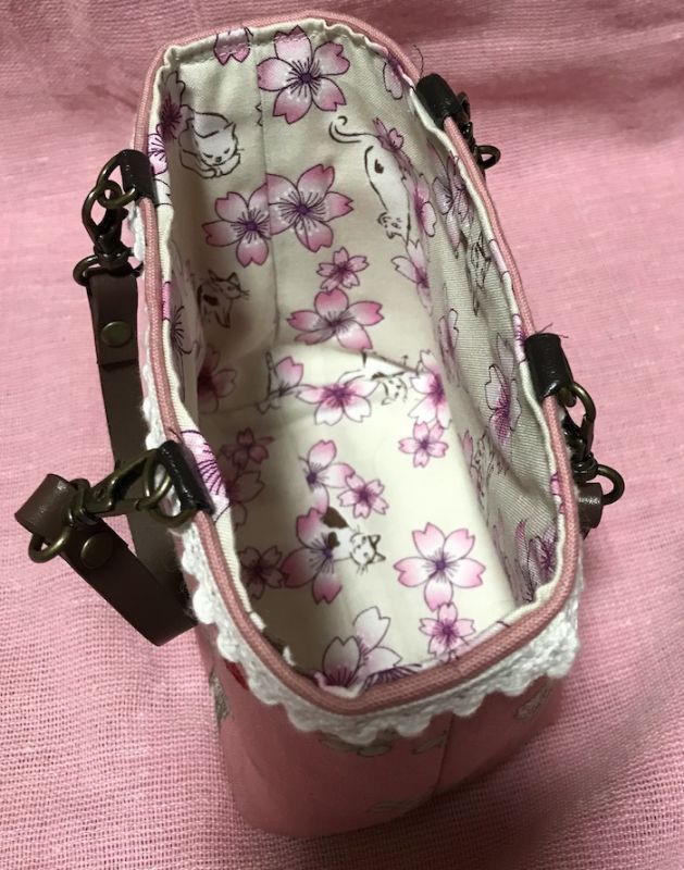 バッグ型小物入れ