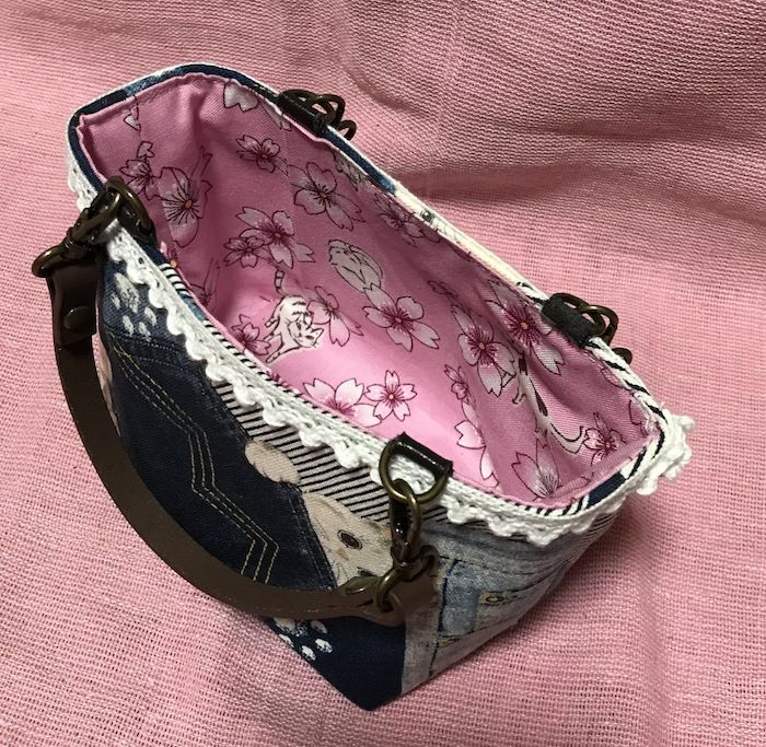 バッグ型小物入れ