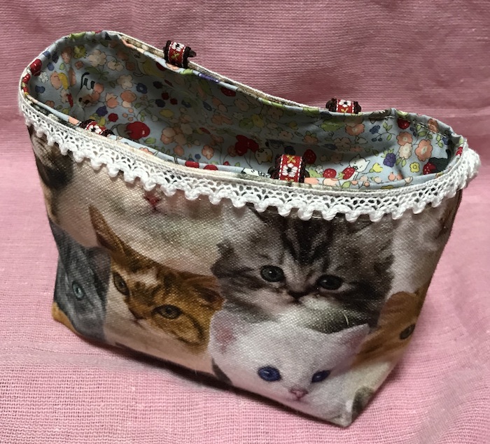 バッグ型小物入れ