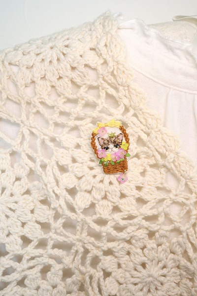 刺繍ブローチ